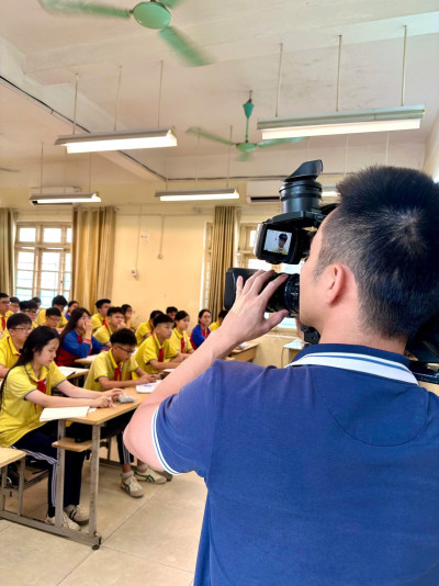 🎥  SÁNG 12/5/2026: ĐÀI TRUYỀN HÌNH HÀ NỘI THỰC HIỆN PHÓNG SỰ TẠI TRƯỜNG THCS VĂN YÊN VỀ CÔNG TÁC ÔN THI VÀO LỚP 10 THPT