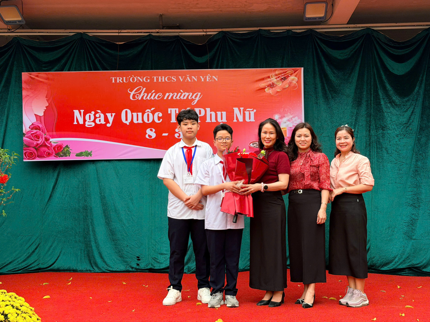 RỘN RÀNG KỶ NIỆM 116 NĂM NGÀY QUỐC TẾ PHỤ NỮ 8/3