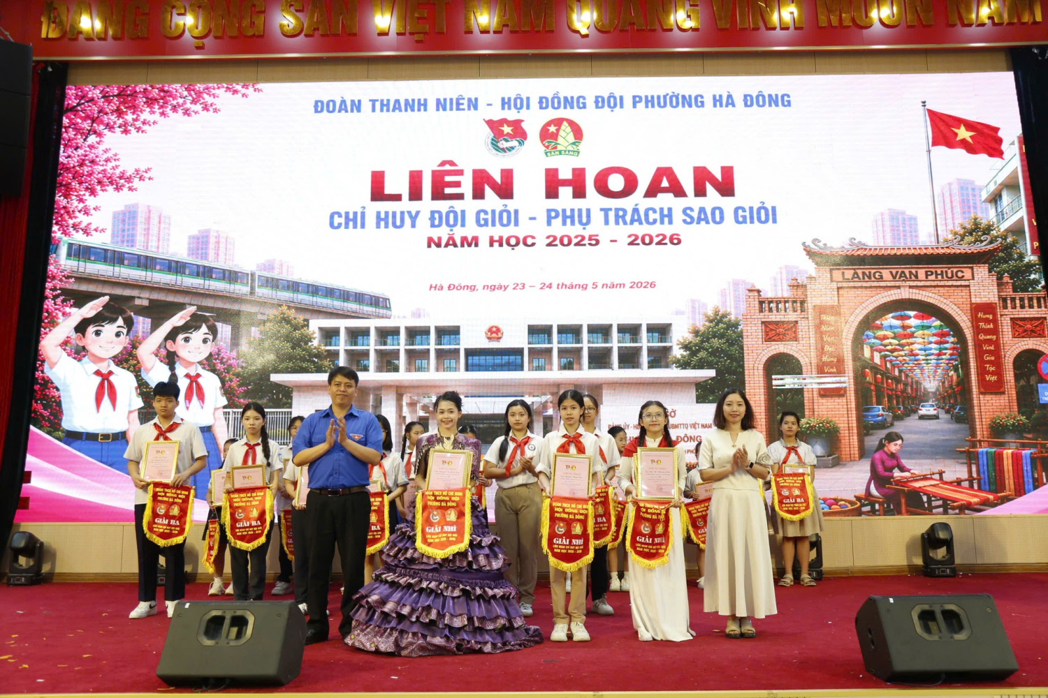 TRƯỜNG THCS VĂN YÊN THAM GIA HỘI THI “CHỈ HUY ĐỘI GIỎI” CẤP PHƯỜNG