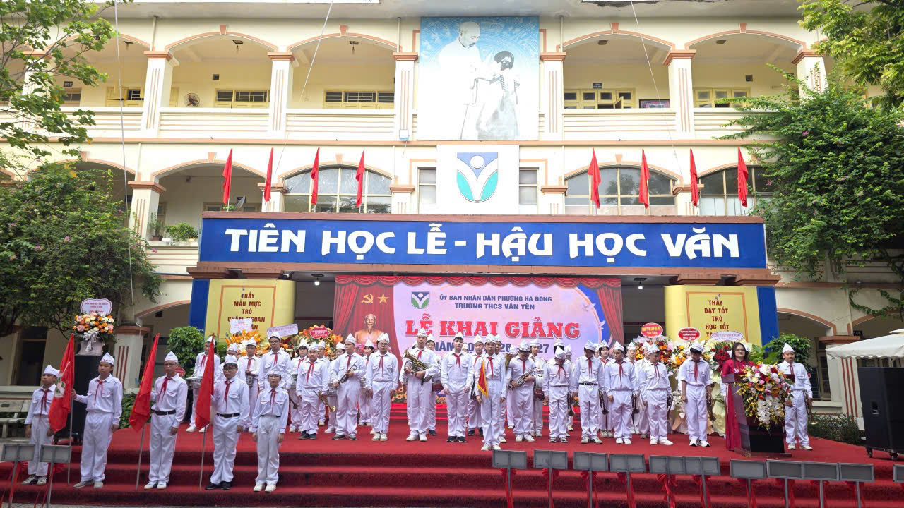 TRAO TẶNG SÁCH – LAN TỎA TÌNH YÊU VĂN CHƯƠNG